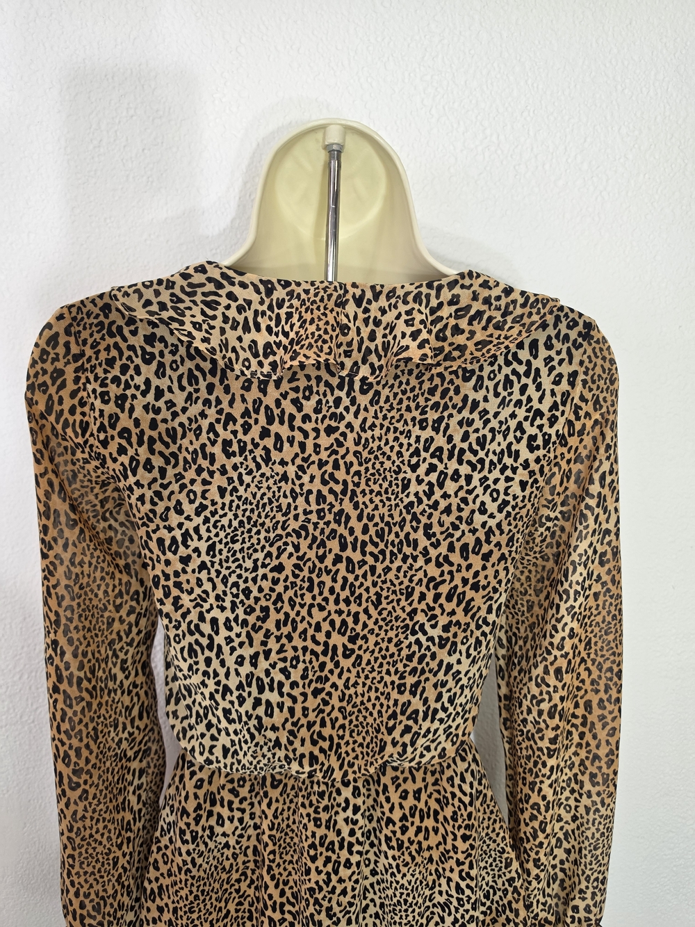 H&M Divided Leopard Print Ruffle Detail Wrap Mini Dress Brown Size O - Picture 14 of 17